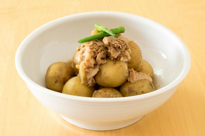 村上雄一｜白磁返し鉢(6寸) もちろん和のお惣菜や洋風もおかずにも。