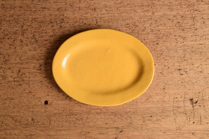 矢口桂司｜黄オーバルプレートS　色々な意味で使いやすいオーバル皿です。